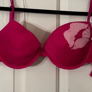 Pink Lips Bra